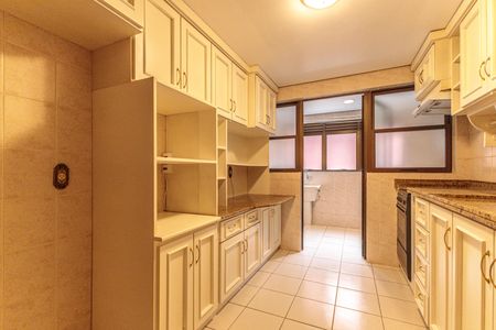 Apartamento para alugar com 129m², 3 quartos e 2 vagas Apartamento para alugar com 129m², 3 quartos e 2 vagasCozinha