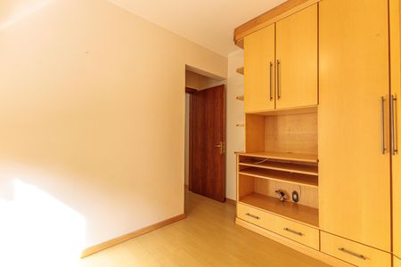 Apartamento para alugar com 129m², 3 quartos e 2 vagas Apartamento para alugar com 129m², 3 quartos e 2 vagasQuarto 2