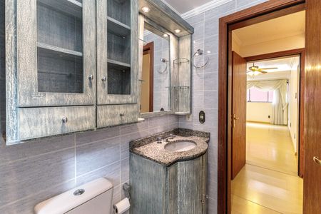 Apartamento para alugar com 129m², 3 quartos e 2 vagas Apartamento para alugar com 129m², 3 quartos e 2 vagasBanheiro Social