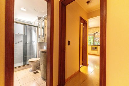 Apartamento para alugar com 129m², 3 quartos e 2 vagas Apartamento para alugar com 129m², 3 quartos e 2 vagasCorredor