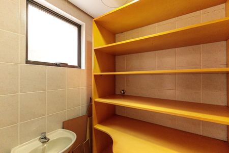 Apartamento para alugar com 129m², 3 quartos e 2 vagas Apartamento para alugar com 129m², 3 quartos e 2 vagasQuarto de Serviço