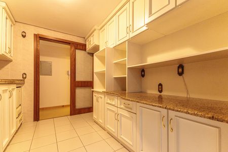 Apartamento para alugar com 129m², 3 quartos e 2 vagas Apartamento para alugar com 129m², 3 quartos e 2 vagasCozinha