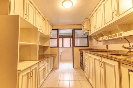 Apartamento para alugar com 129m², 3 quartos e 2 vagas Apartamento para alugar com 129m², 3 quartos e 2 vagasCozinha