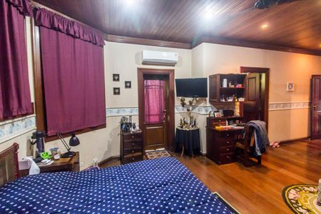 Casa à venda com 845m², 5 quartos e 4 vagasSuíte master 2