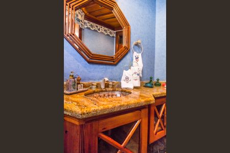 Casa à venda com 845m², 5 quartos e 4 vagasLavabo