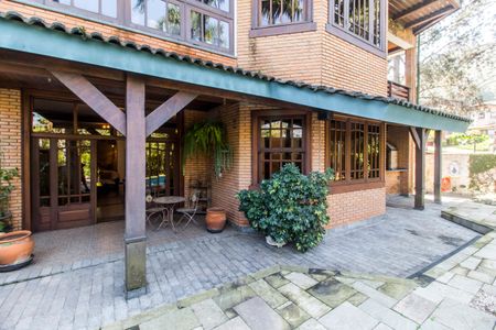 Casa à venda com 845m², 5 quartos e 4 vagasVaranda