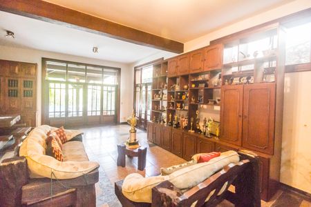 Casa à venda com 845m², 5 quartos e 4 vagasSala 5