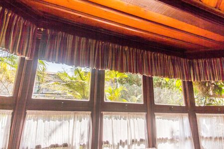 Casa à venda com 845m², 5 quartos e 4 vagasVista