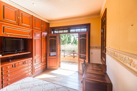 Casa à venda com 845m², 5 quartos e 4 vagasSuíte master 1