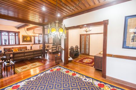 Casa à venda com 845m², 5 quartos e 4 vagasSala 3