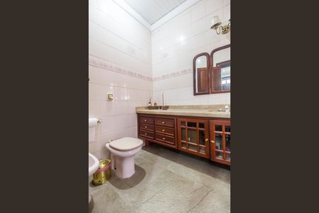 Casa à venda com 845m², 5 quartos e 4 vagasBanheiro da Suíte 3