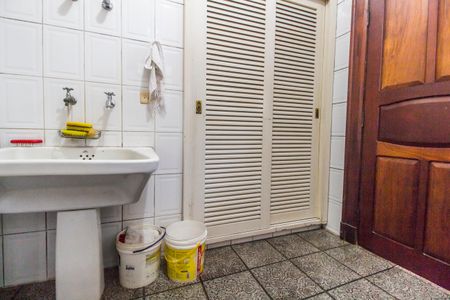 Casa à venda com 845m², 5 quartos e 4 vagasÁrea de Serviço