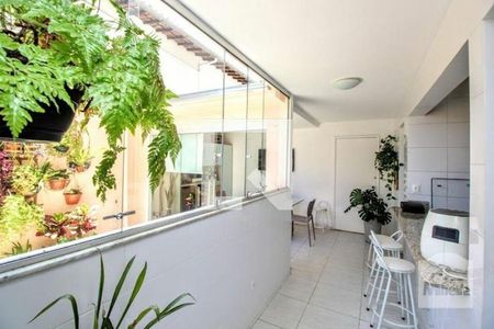 Apartamento à venda com 122m², 3 quartos e 2 vagasCopa