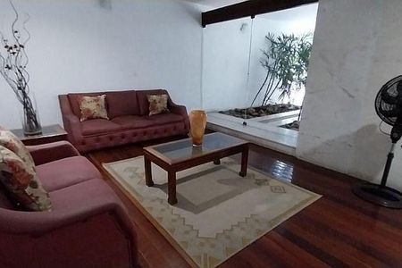 Apartamento à venda com 62m², 2 quartos e sem vaga