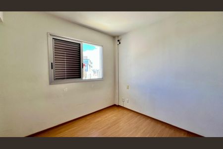 Apartamento à venda com 120m², 3 quartos e 2 vagas Apartamento à venda com 120m², 3 quartos e 2 vagasSuíte