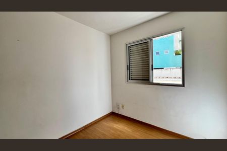 Apartamento à venda com 120m², 3 quartos e 2 vagas Apartamento à venda com 120m², 3 quartos e 2 vagasQuarto 2