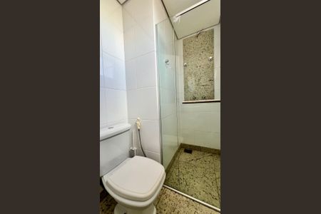 Apartamento à venda com 120m², 3 quartos e 2 vagas Apartamento à venda com 120m², 3 quartos e 2 vagasBanheiro Social