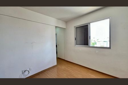 Apartamento à venda com 120m², 3 quartos e 2 vagas Apartamento à venda com 120m², 3 quartos e 2 vagasSuíte