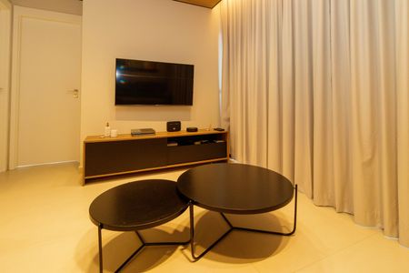 Apartamento à venda com 78m², 2 quartos e 1 vaga Apartamento à venda com 78m², 2 quartos e 1 vagaSala