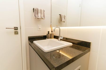 Apartamento à venda com 78m², 2 quartos e 1 vaga Apartamento à venda com 78m², 2 quartos e 1 vagaBanheiro