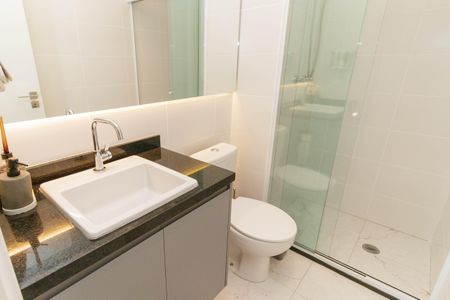 Apartamento à venda com 78m², 2 quartos e 1 vaga Apartamento à venda com 78m², 2 quartos e 1 vagaBanheiro