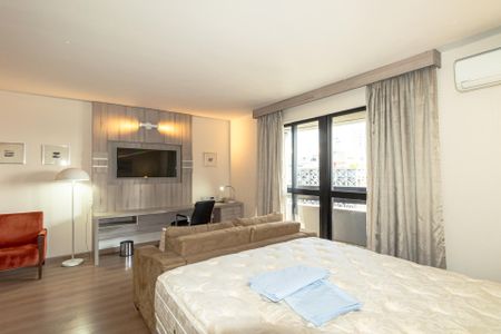 Studio à venda com 30m², 1 quarto e 1 vaga Studio à venda com 30m², 1 quarto e 1 vagaStudio