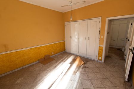 Apartamento à venda com 501m², 4 quartos e 2 vagas Apartamento à venda com 501m², 4 quartos e 2 vagasQuarto de Serviço