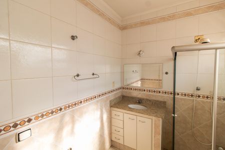 Apartamento à venda com 501m², 4 quartos e 2 vagas Apartamento à venda com 501m², 4 quartos e 2 vagasBanheiro de Serviço