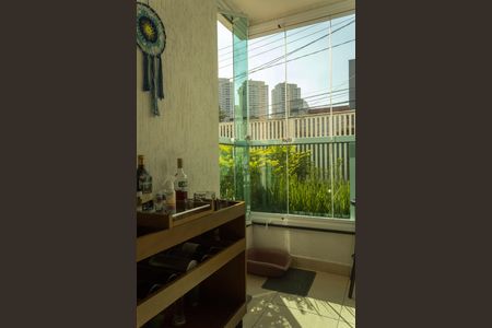 Apartamento à venda com 74m², 2 quartos e 1 vaga Apartamento à venda com 74m², 2 quartos e 1 vagaVaranda da Sala