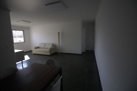 Apartamento para alugar com 120m², 3 quartos e 2 vagas Apartamento para alugar com 120m², 3 quartos e 2 vagasSala