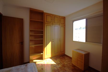 Apartamento para alugar com 120m², 3 quartos e 2 vagas Apartamento para alugar com 120m², 3 quartos e 2 vagasQuarto 1