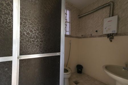 Apartamento à venda com 74m², 2 quartos e 1 vaga Apartamento à venda com 74m², 2 quartos e 1 vagaBanheiro