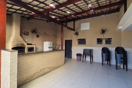 Apartamento à venda com 74m², 2 quartos e 1 vaga Apartamento à venda com 74m², 2 quartos e 1 vagaÁrea comum - Churrasqueira