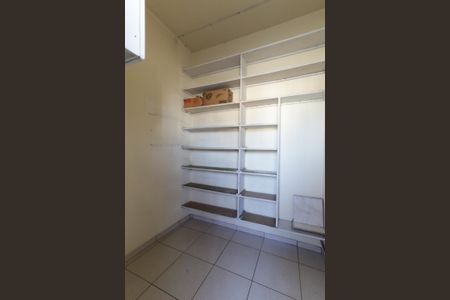 Apartamento à venda com 74m², 2 quartos e 1 vaga Apartamento à venda com 74m², 2 quartos e 1 vagaQuarto de Serviço