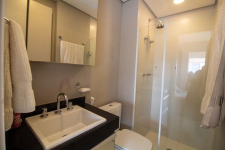 Banheiro de kitnet/studio para alugar com 1 quarto, 35m² em Vila Cordeiro, São Paulo