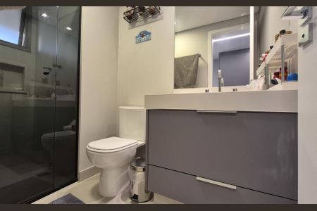 Apartamento à venda com 153m², 3 quartos e 3 vagas Apartamento à venda com 153m², 3 quartos e 3 vagasBanheiro da suíte 3