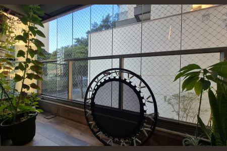 Apartamento à venda com 153m², 3 quartos e 3 vagas Apartamento à venda com 153m², 3 quartos e 3 vagasSuíte 2