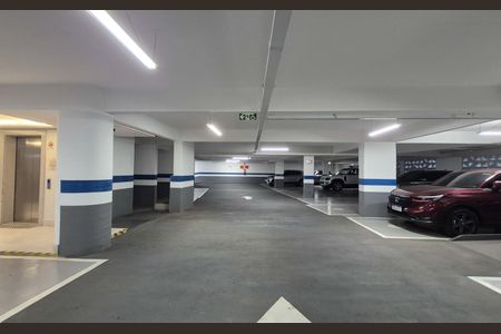 Apartamento à venda com 153m², 3 quartos e 3 vagas Apartamento à venda com 153m², 3 quartos e 3 vagasÁrea comum
