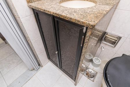 Apartamento para alugar com 53m², 2 quartos e 1 vaga Apartamento para alugar com 53m², 2 quartos e 1 vagaBanheiro