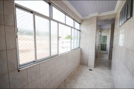 Apartamento à venda com 100m², 2 quartos e 2 vagasÁrea de Serviço