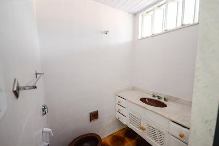 Apartamento à venda com 100m², 2 quartos e 2 vagasBanheiro Social