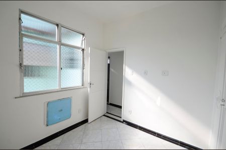 Apartamento à venda com 100m², 2 quartos e 2 vagasQuarto