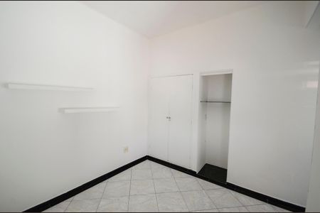 Apartamento à venda com 100m², 2 quartos e 2 vagasSuíte