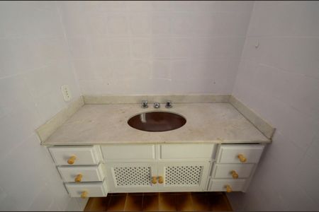 Apartamento à venda com 100m², 2 quartos e 2 vagasBanheiro Social