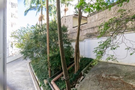 Apartamento à venda com 55m², 2 quartos e 1 vaga Apartamento à venda com 55m², 2 quartos e 1 vagaVista da Sacada
