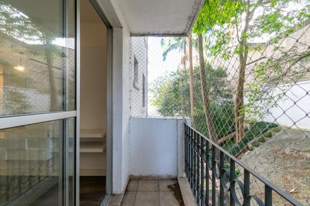 Apartamento à venda com 55m², 2 quartos e 1 vaga Apartamento à venda com 55m², 2 quartos e 1 vagaSacada