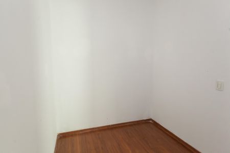 Casa à venda com 529m², 4 quartos e 7 vagas Casa à venda com 529m², 4 quartos e 7 vagasCloset suíte 4