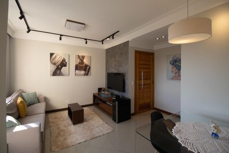 Apartamento à venda com 67m², 2 quartos e 1 vaga Apartamento à venda com 67m², 2 quartos e 1 vagaSala