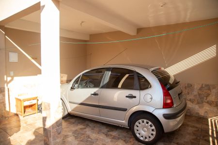 Casa à venda com 258m², 3 quartos e 1 vaga Casa à venda com 258m², 3 quartos e 1 vagaGaragem