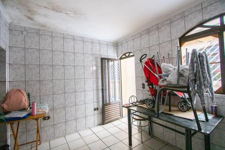 Casa à venda com 252m², 3 quartos e 2 vagas Casa à venda com 252m², 3 quartos e 2 vagasÁrea de serviço